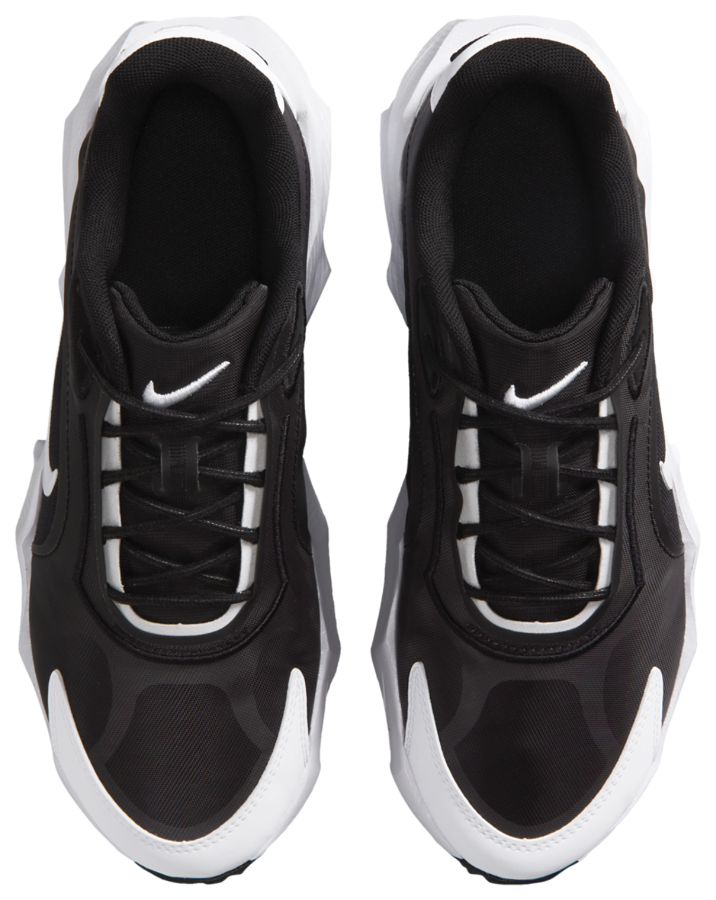 Nike Aura Edge Image 4 of 5. Tap to open photo gallery.