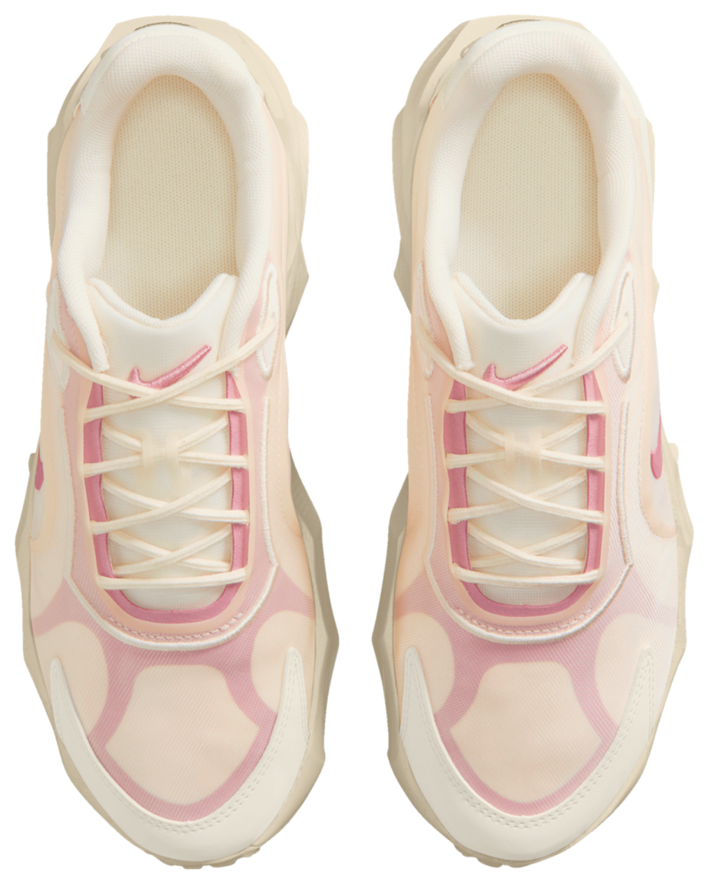 Nike Aura Edge Image 4 of 5. Tap to open photo gallery.