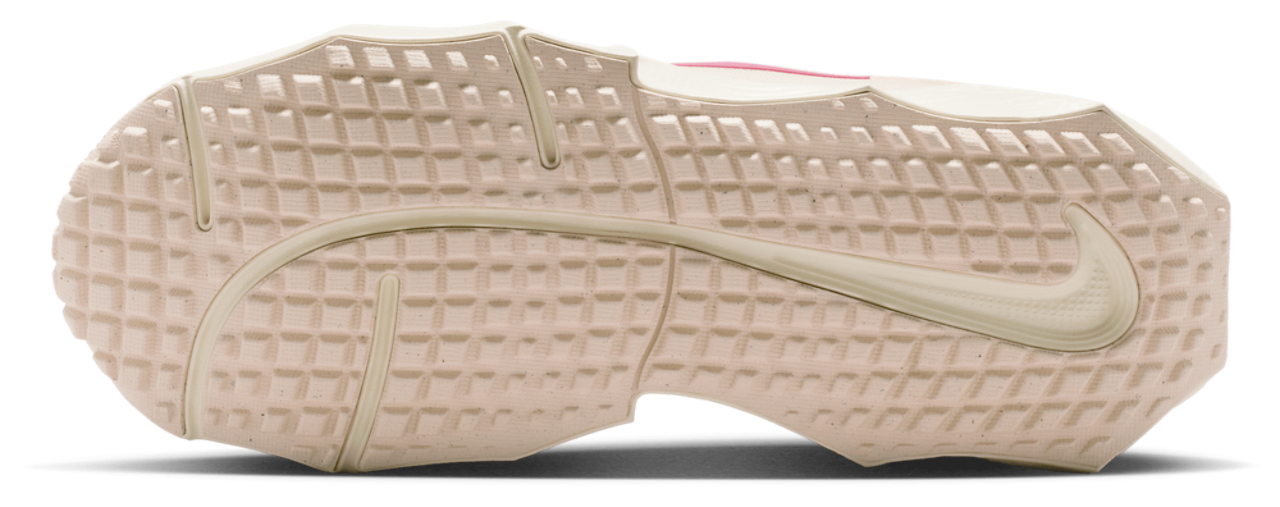 Nike Aura Edge Image 5 of 5. Tap to open photo gallery.