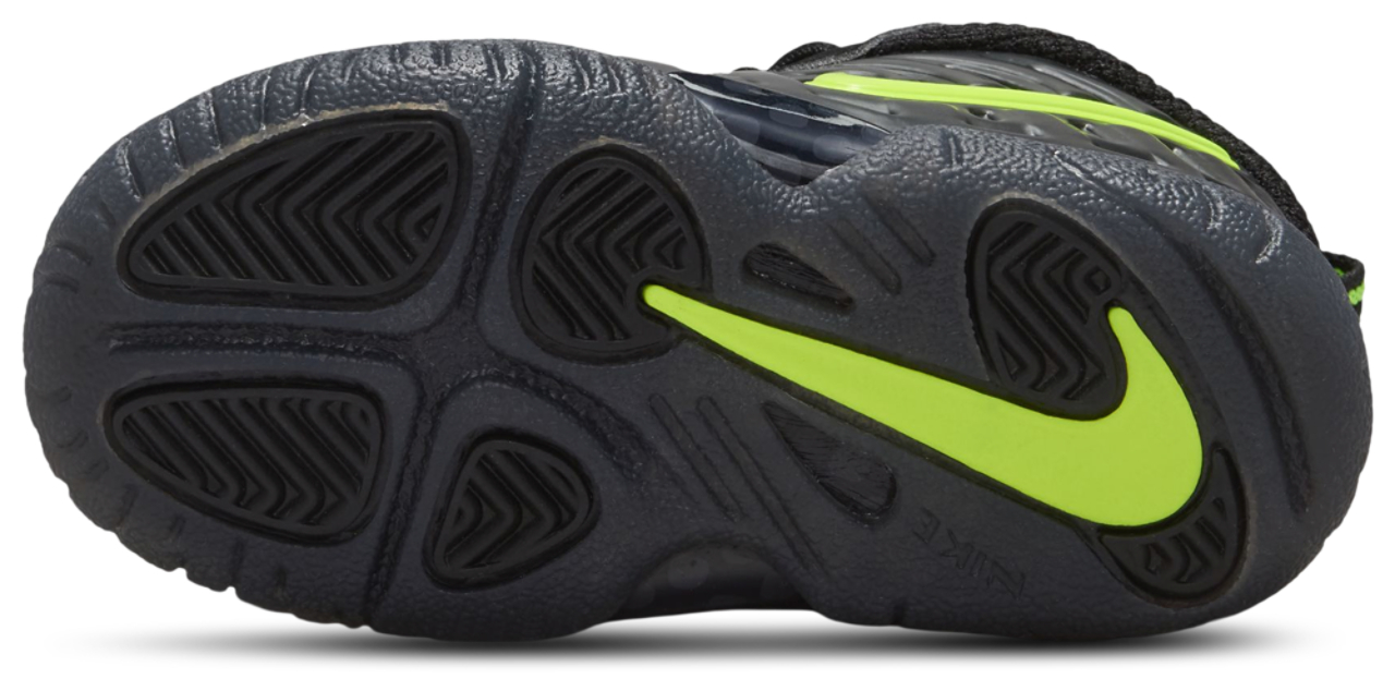 Nike Little Posite Pro Image 5 of 5. Tap to open photo gallery.