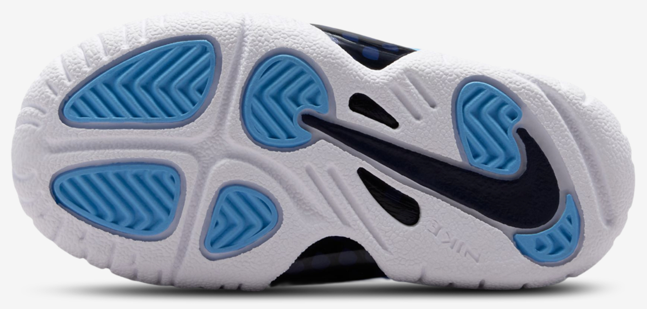 Nike Little Posite Pro Image 5 of 5. Tap to open photo gallery.