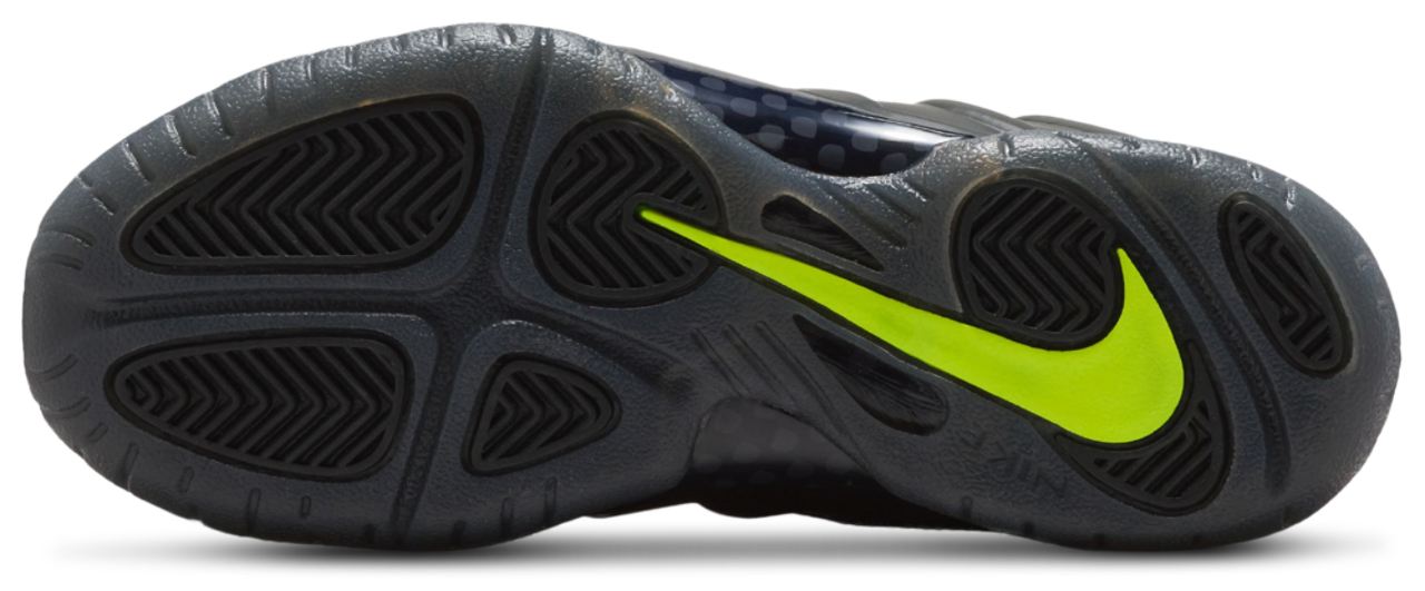 Nike Little Posite Pro Image 5 of 5. Tap to open photo gallery.