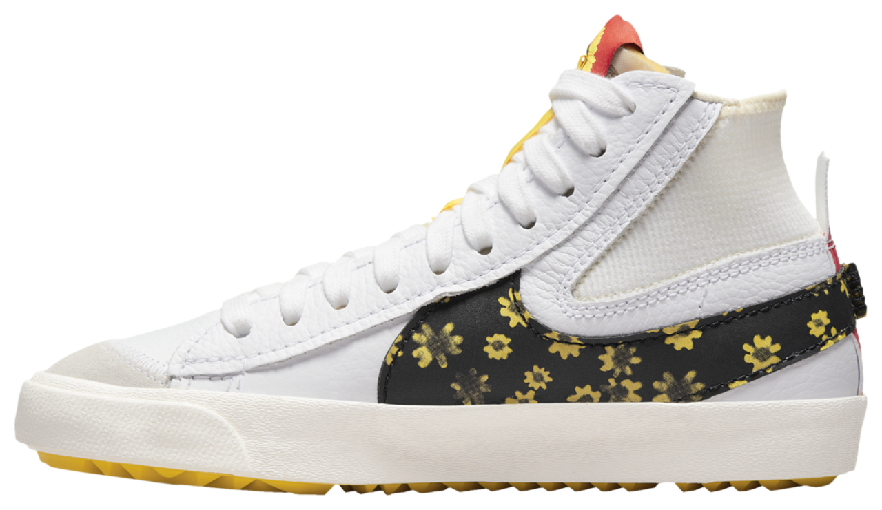 Nike Blazer Mid '77 Jumbo Image 2 of 5. Tap to open photo gallery.