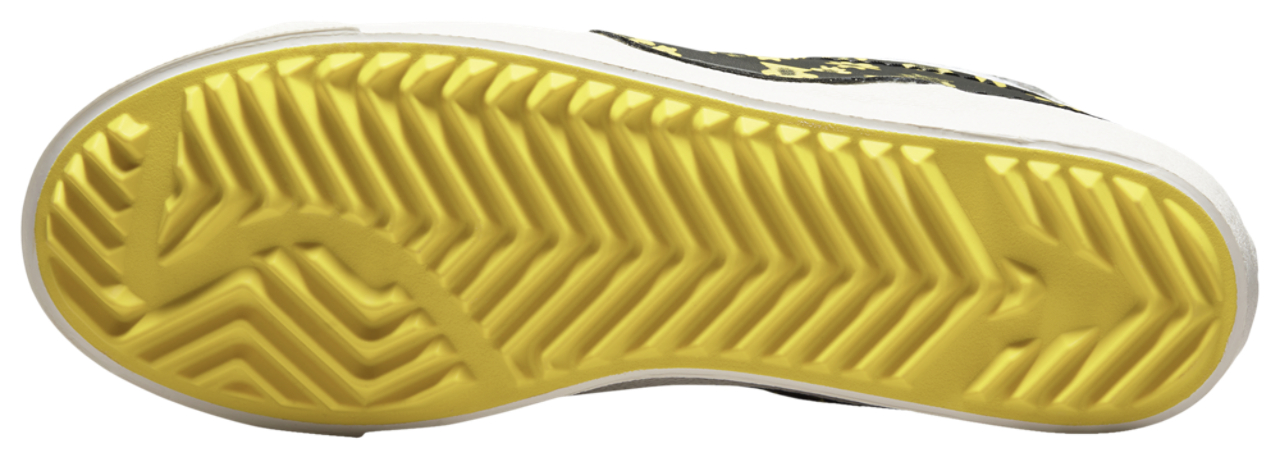 Nike Blazer Mid '77 Jumbo Image 5 of 5. Tap to open photo gallery.