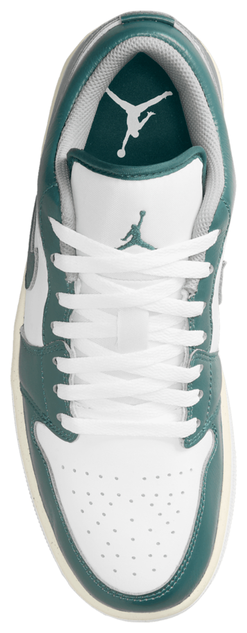 Jordan AJ Low SE Foot Locker