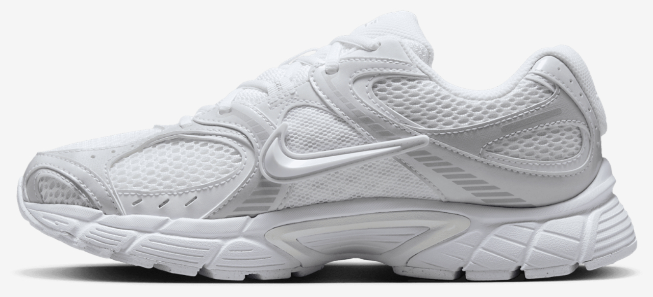 Nike V5 RNR Image 2 of 8. Tap to open photo gallery.