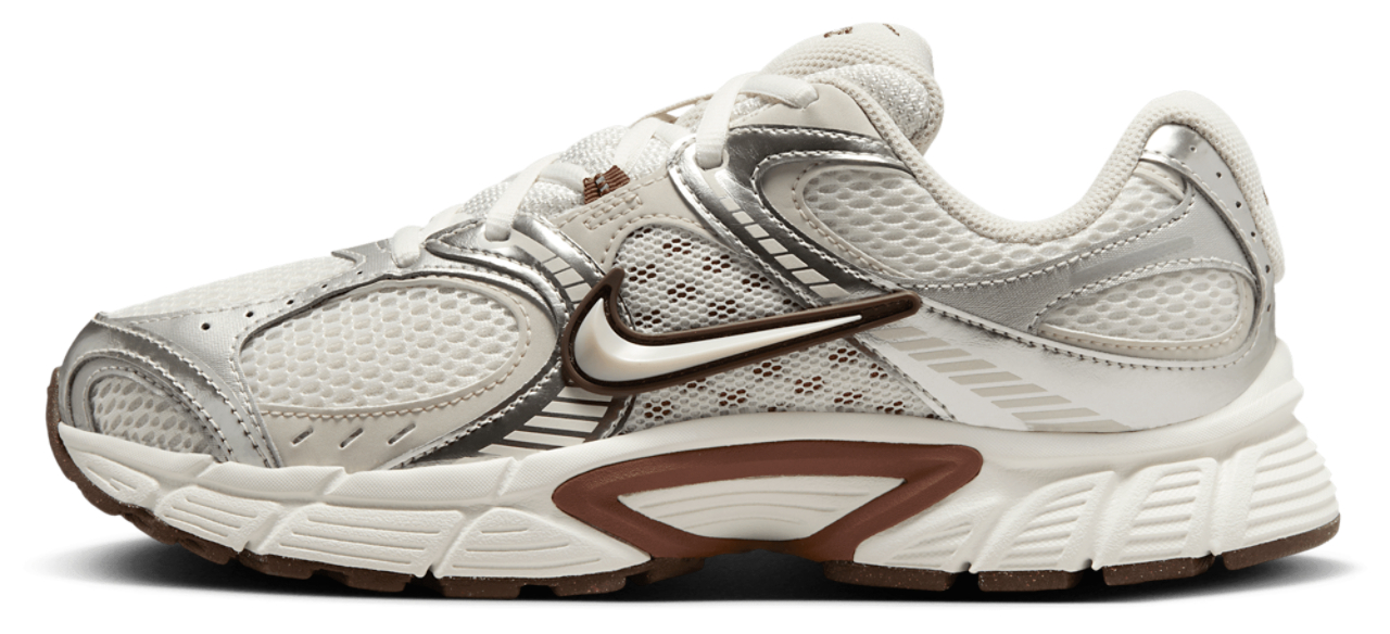 Nike V5 RNR Image 2 of 5. Tap to open photo gallery.