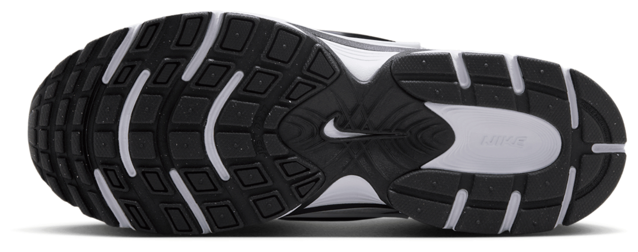 Nike V5 RNR Image 5 of 5. Tap to open photo gallery.