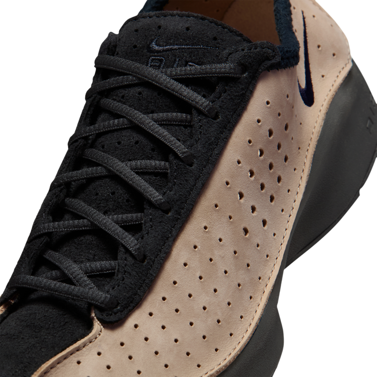 Nike Air Superfly Image 7 of 8. Tap to open photo gallery.