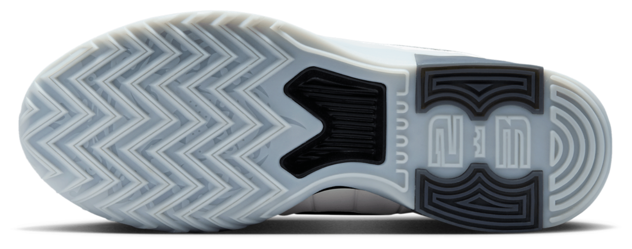 Nike Lebron Witness IX Image 5 of 5. Tap to open photo gallery.