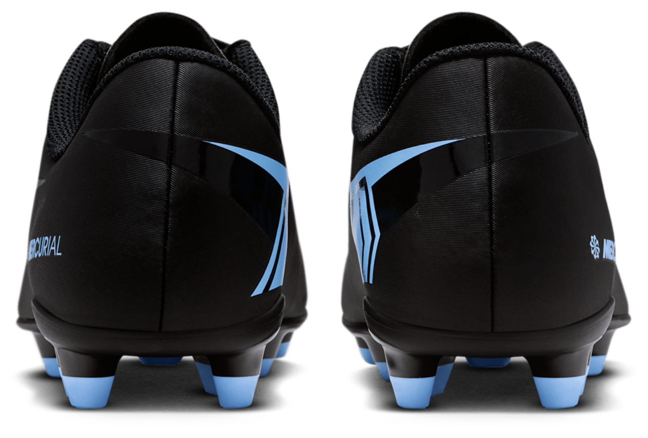 Nike JR Vapor 16 Club FG/MG Image 3 of 9. Tap to open photo gallery.