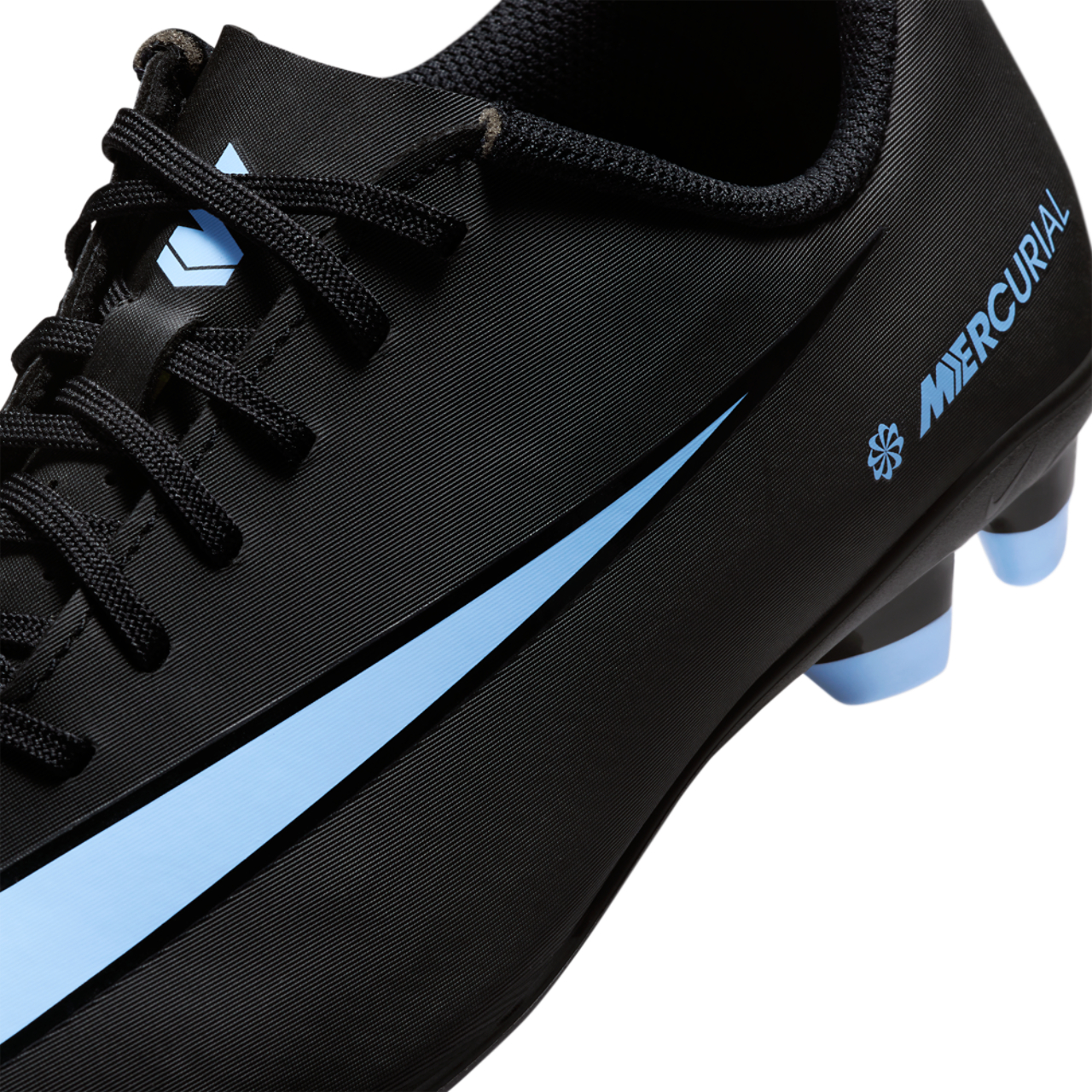 Nike JR Vapor 16 Club FG/MG Image 7 of 9. Tap to open photo gallery.