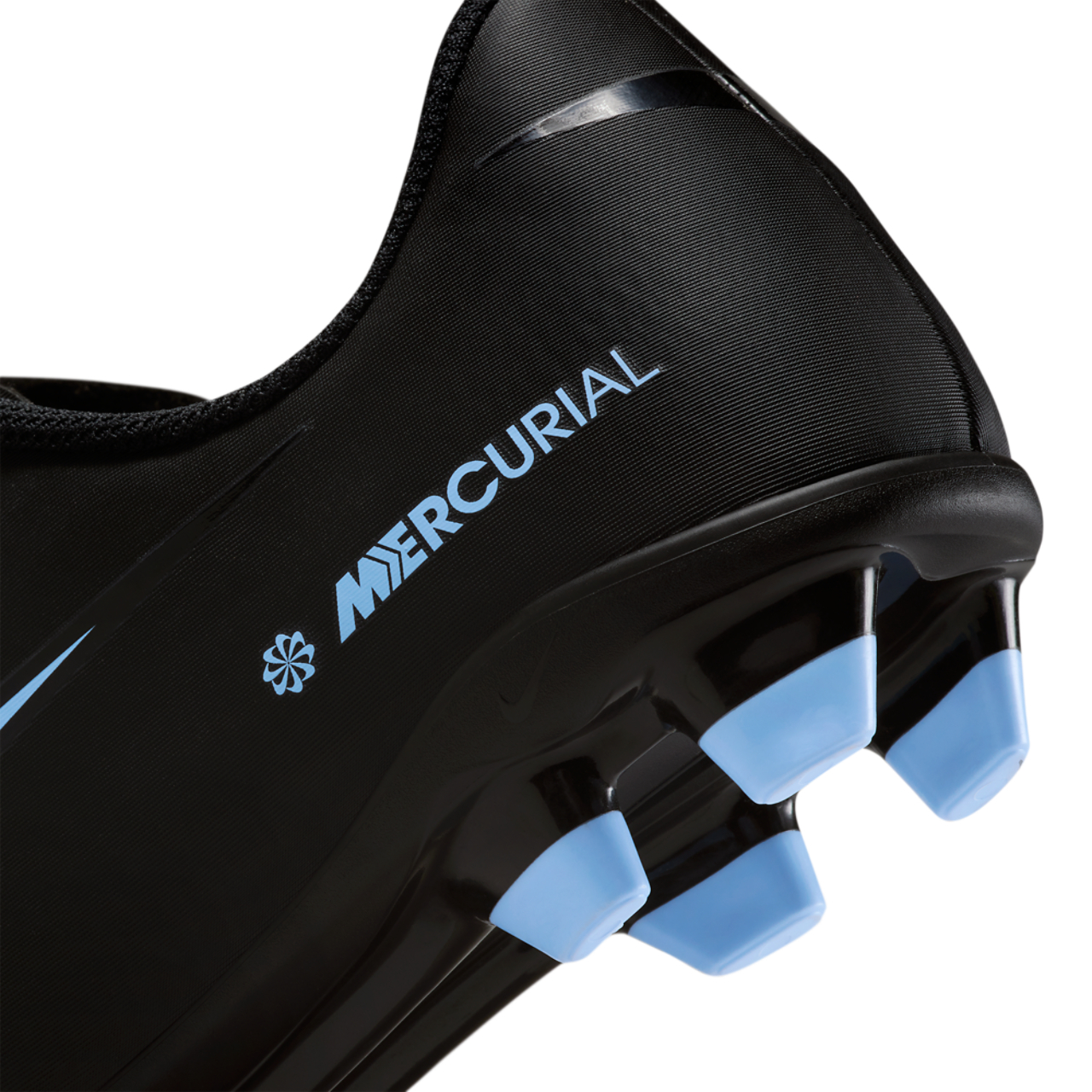 Nike JR Vapor 16 Club FG/MG Image 8 of 9. Tap to open photo gallery.
