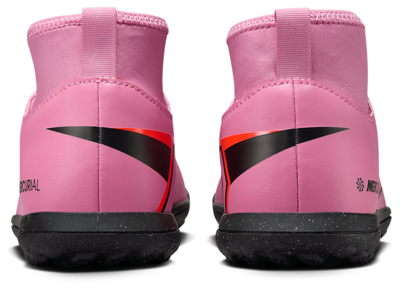 Nike JR Superfly 10 Club TF Image 3 of 5. Tap to open photo gallery.