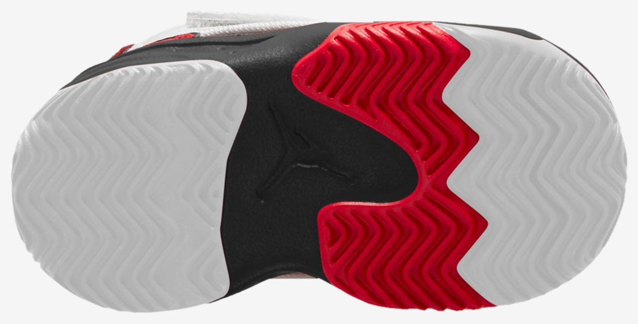 Jordan Max Aura 4 Image 3 of 3. Tap to open photo gallery.