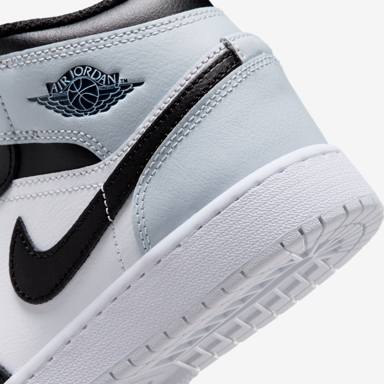 Jordan AJ 1 Mid Image 8 of 8. Tap to open photo gallery.
