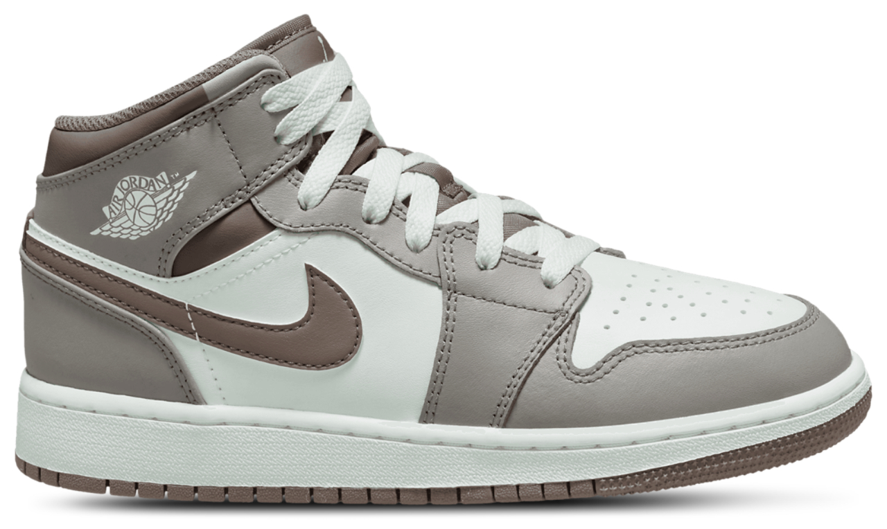 Jordan AJ 1 Mid Image 1 of 4. Tap to open photo gallery.
