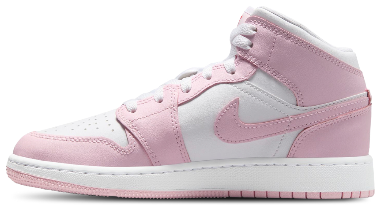 Jordan Jordan 1 Mid Image 3 of 6. Tap to open photo gallery.