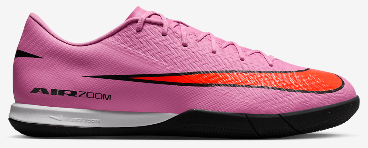 Nike Zoom Vapor 16 Academy IC Image 1 of 5. Tap to open photo gallery.