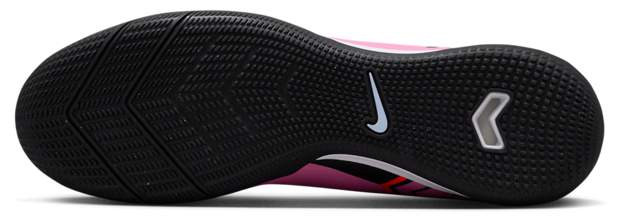 Nike Zoom Vapor 16 Academy IC Image 5 of 5. Tap to open photo gallery.