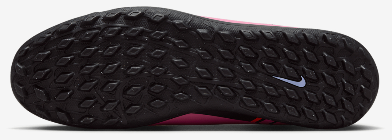 Nike Vapor 16 Club TF Image 5 of 5. Tap to open photo gallery.