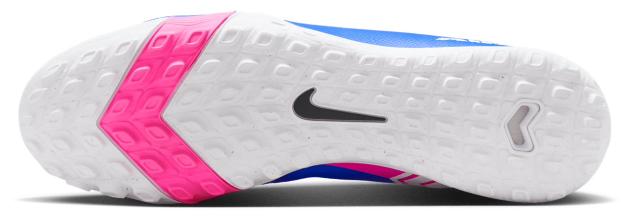 Nike Zoom Vapor 16 Academy TF Image 5 of 8. Tap to open photo gallery.