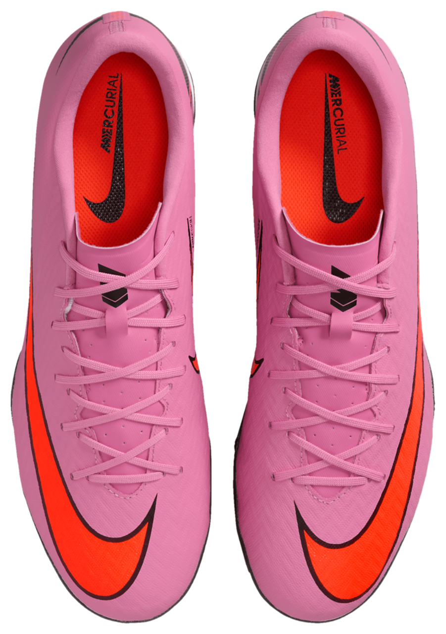 Nike Zoom Vapor 16 Academy TF Image 4 of 5. Tap to open photo gallery.