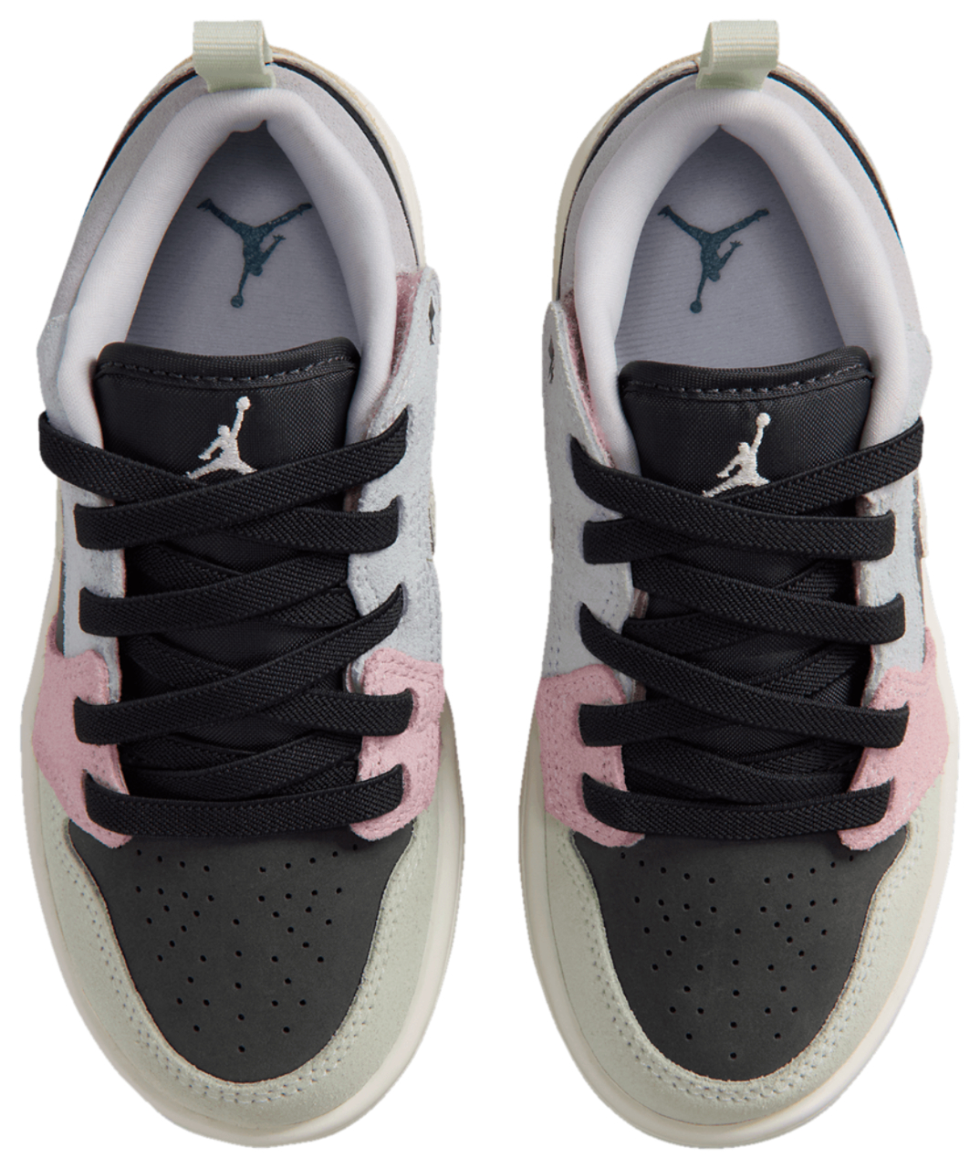 Jordan AJ 1 Low ALT SE Fem Image 4 of 9. Tap to open photo gallery.