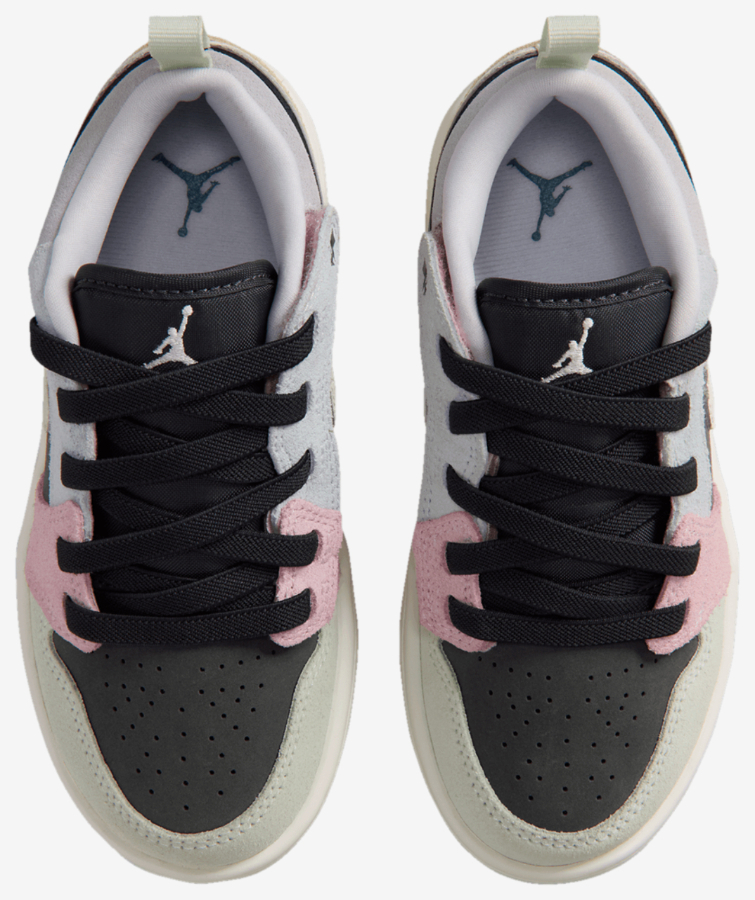 Jordan AJ 1 Low ALT SE Fem Image 4 of 9. Tap to open photo gallery.