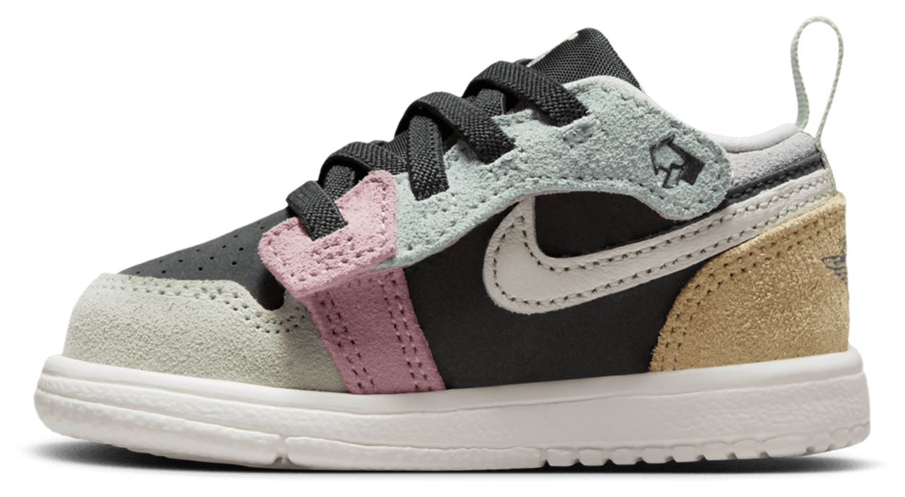 Jordan AJ 1 Low Alt SE Image 2 of 8. Tap to open photo gallery.