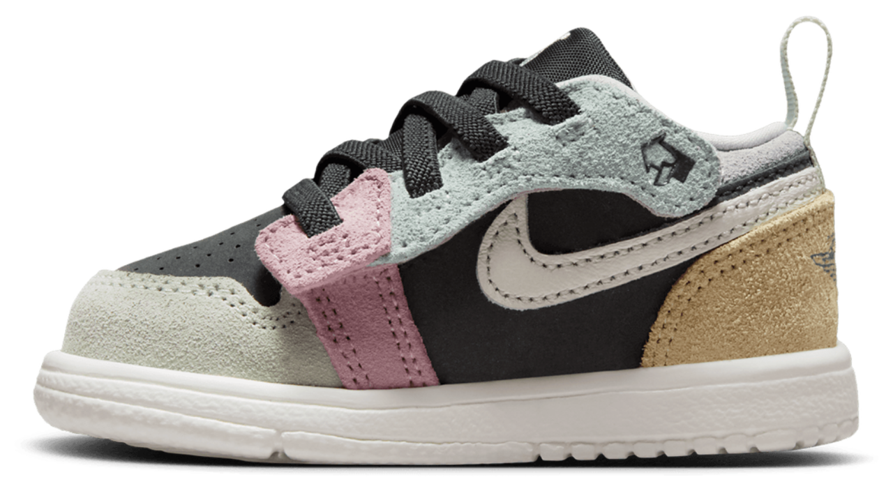 Jordan AJ 1 Low Alt SE Image 2 of 8. Tap to open photo gallery.