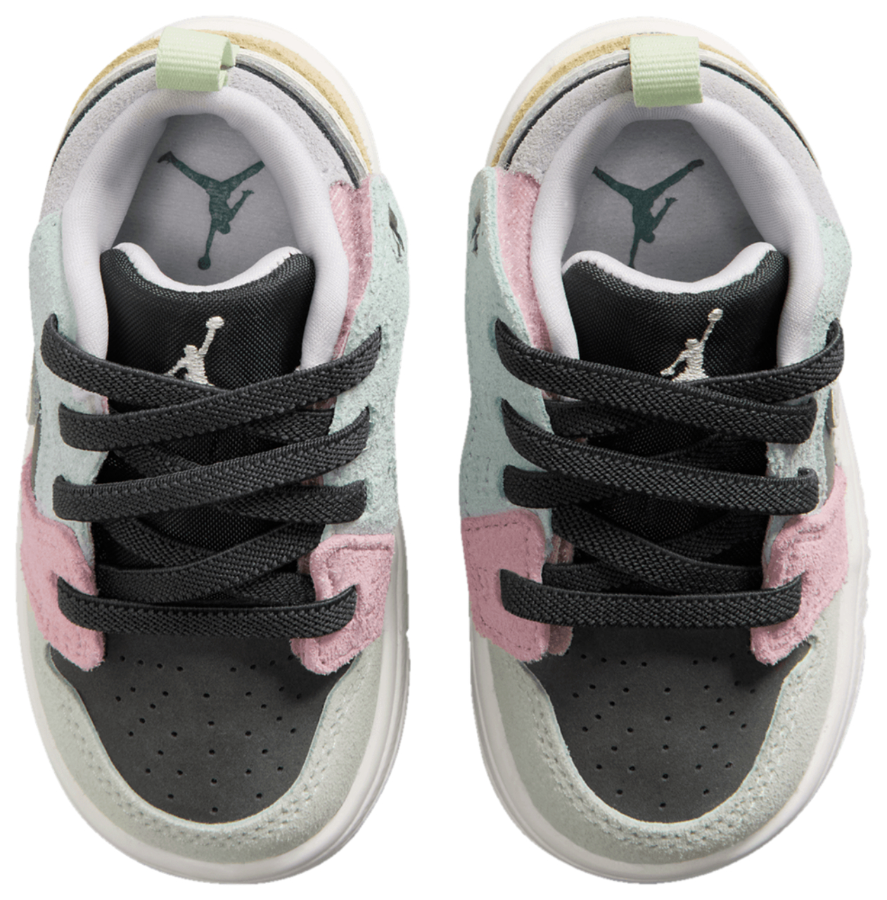 Jordan AJ 1 Low Alt SE Image 4 of 8. Tap to open photo gallery.