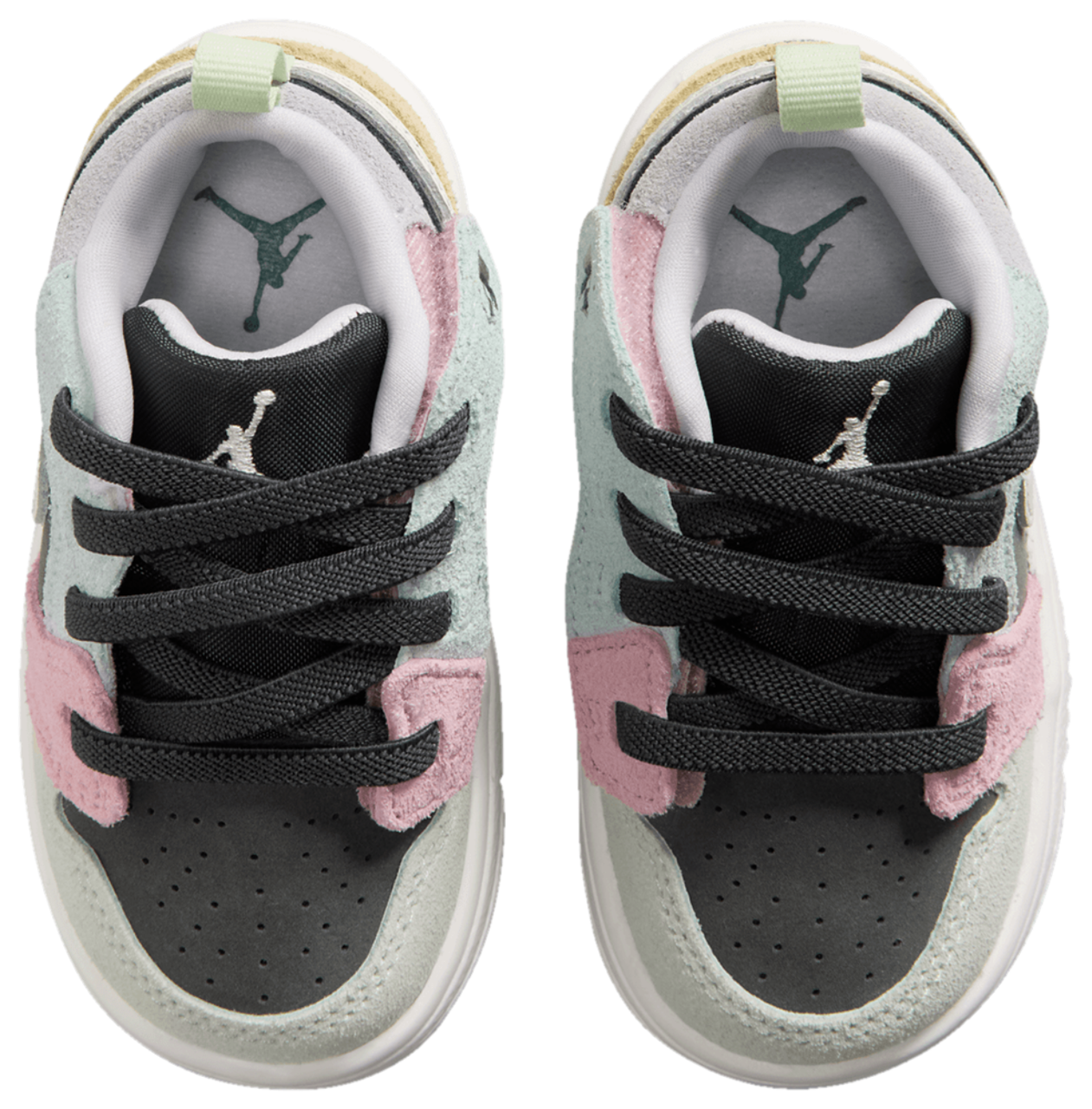 Jordan AJ 1 Low Alt SE Image 4 of 8. Tap to open photo gallery.