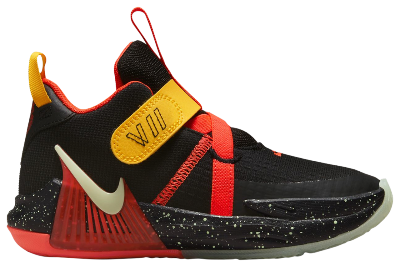 Nike Witness VII  Image 1 of 5. Tap to open photo gallery.