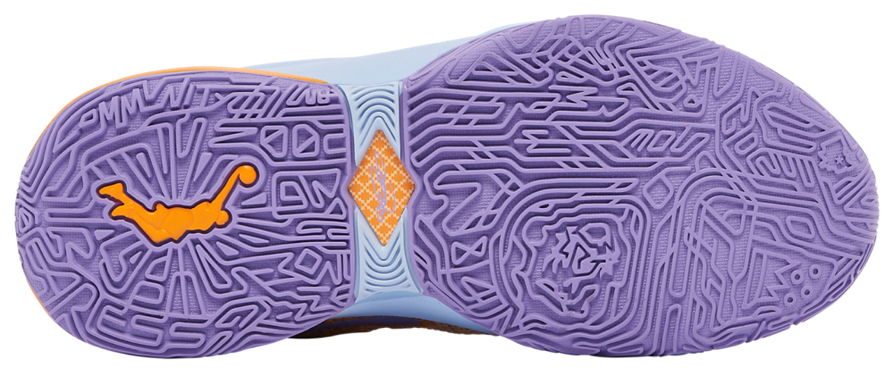 Nike LeBron XX Image 5 of 5. Tap to open photo gallery.