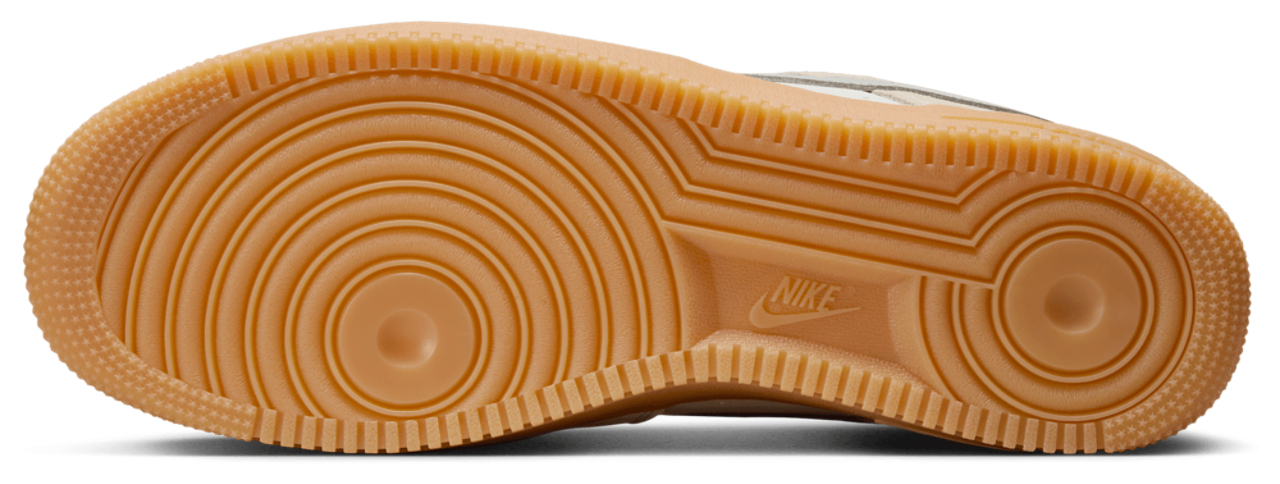 Nike Air Force 1 07 ESS+