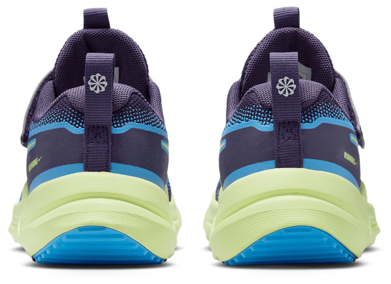 Nike Cosmic Runner Image 3 of 5. Tap to open photo gallery.