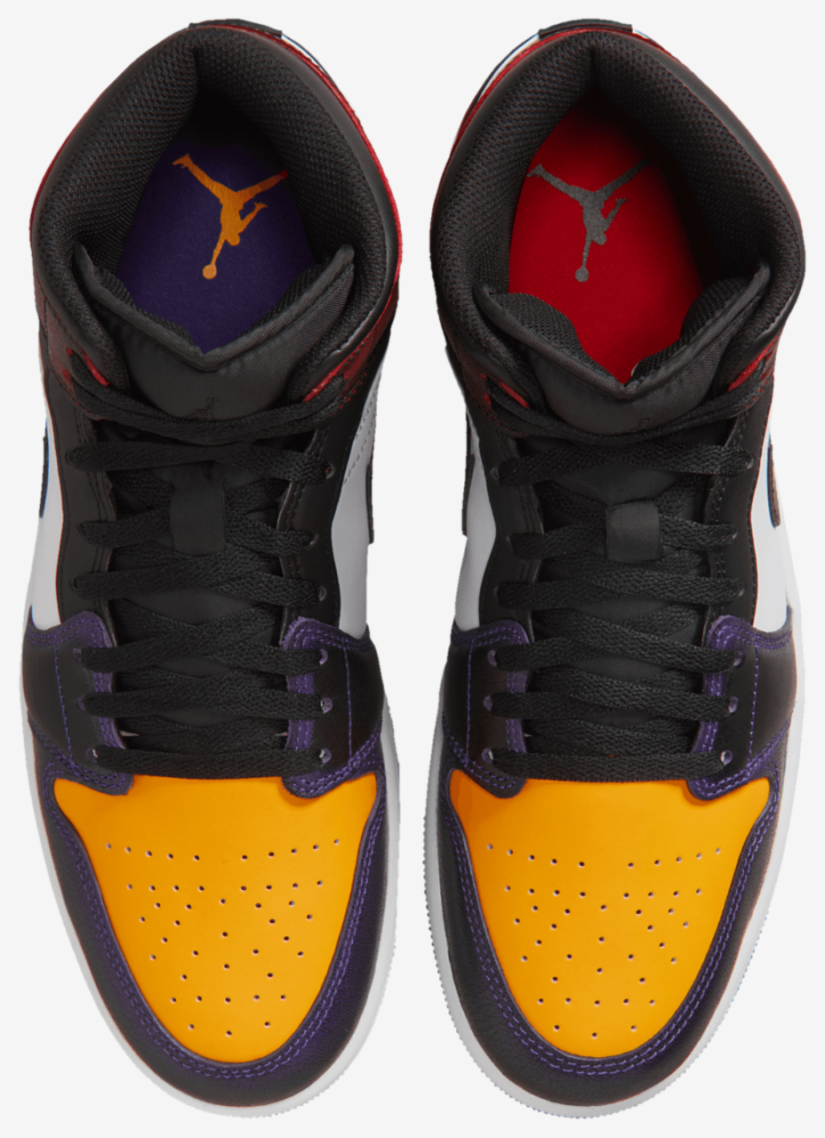 Jordan Air Jordan 1 Mid SE Image 4 of 8. Tap to open photo gallery.