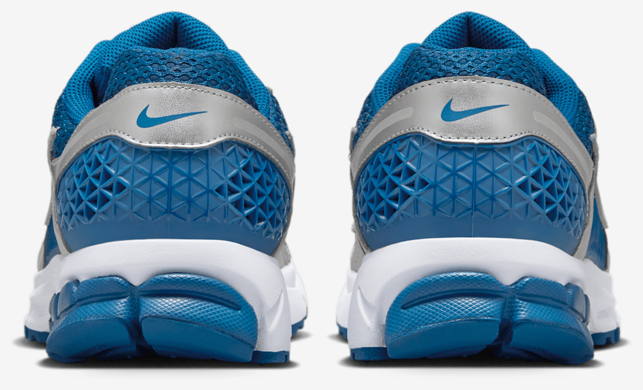 Nike Zoom Vomero 5 Image 3 of 5. Tap to open photo gallery.