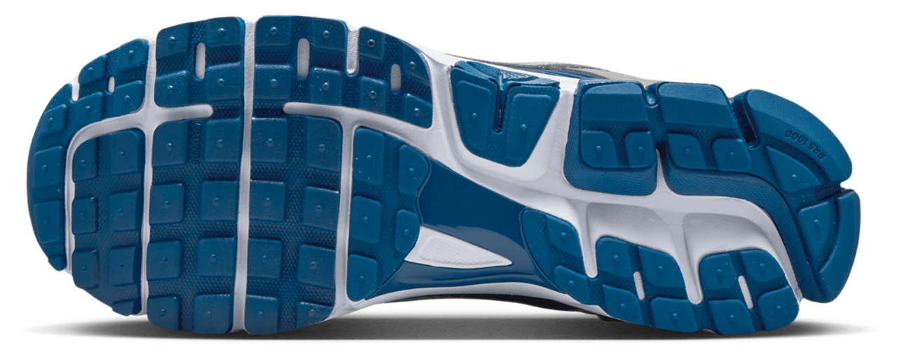 Nike Zoom Vomero 5 Image 5 of 5. Tap to open photo gallery.