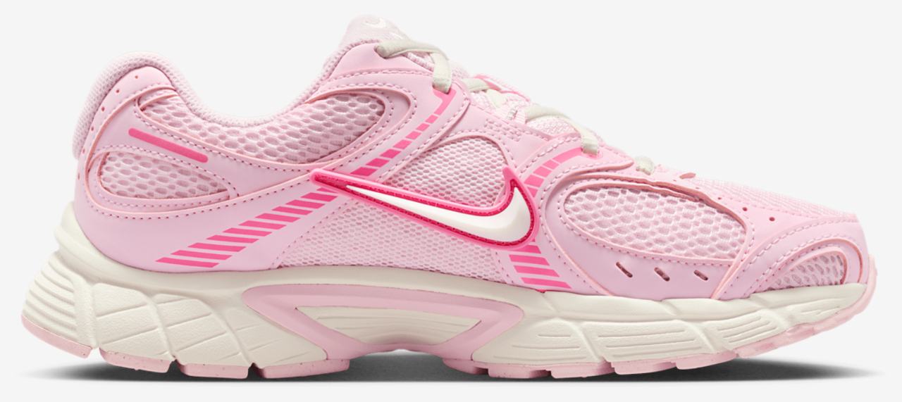 Nike V5 RNR Image 1 of 5. Tap to open photo gallery.