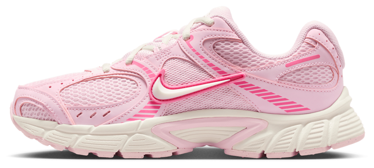 Nike V5 RNR Image 2 of 5. Tap to open photo gallery.