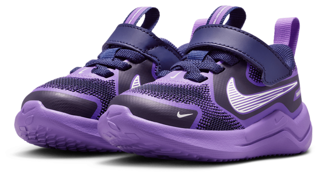 Nike Cosmic Runner Swoosh Image 6 of 7. Tap to open photo gallery.