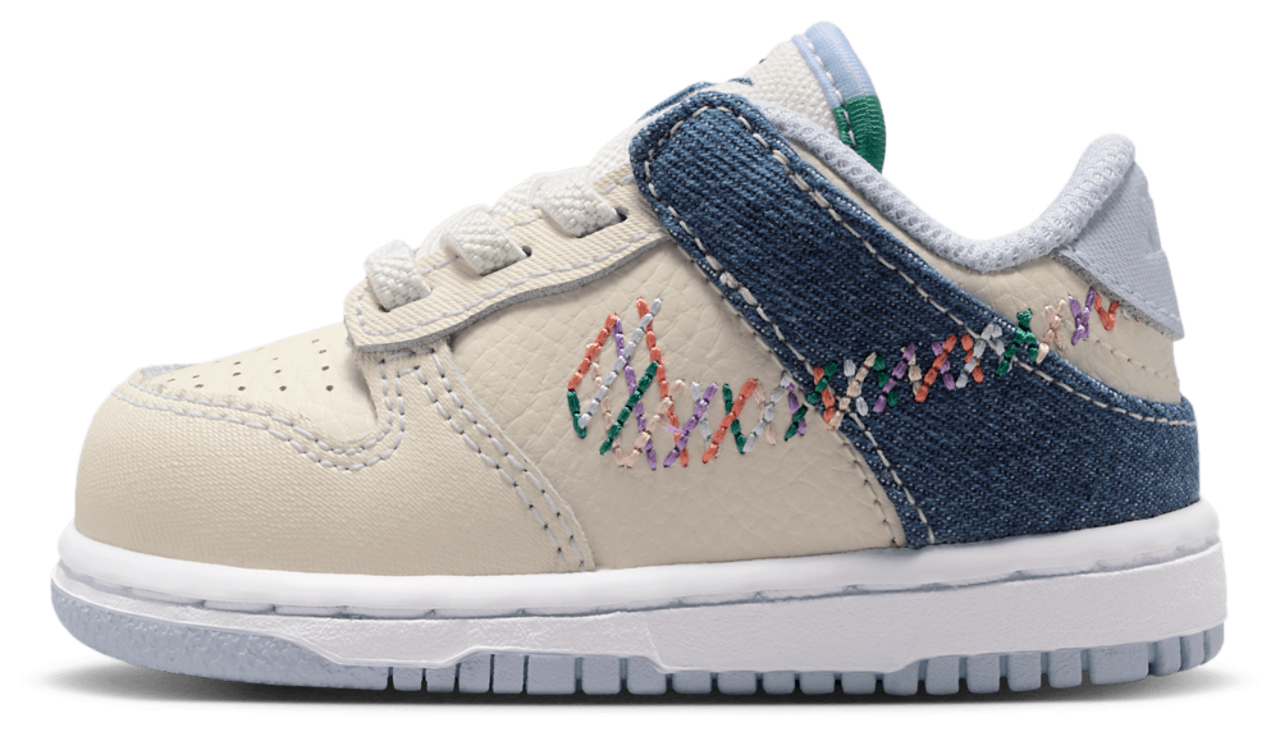 Nike Dunk Low  Image 2 of 7. Tap to open photo gallery.