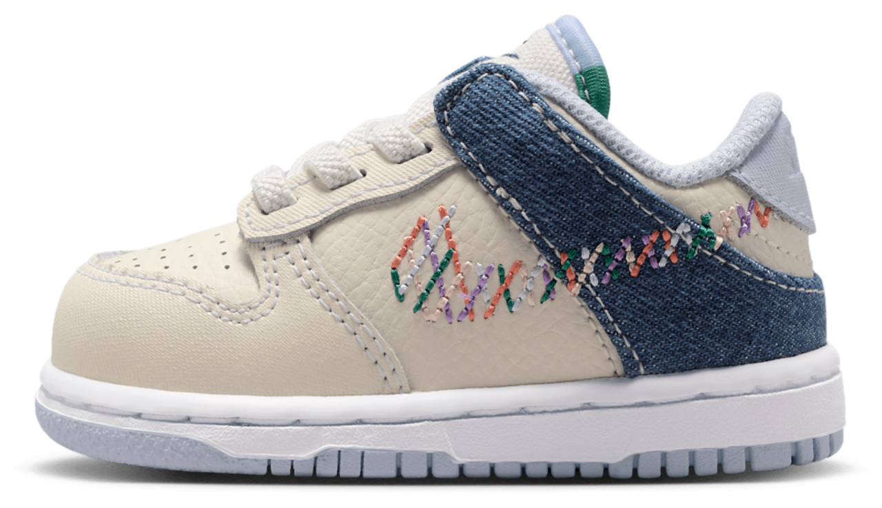 Nike Dunk Low  Image 2 of 7. Tap to open photo gallery.