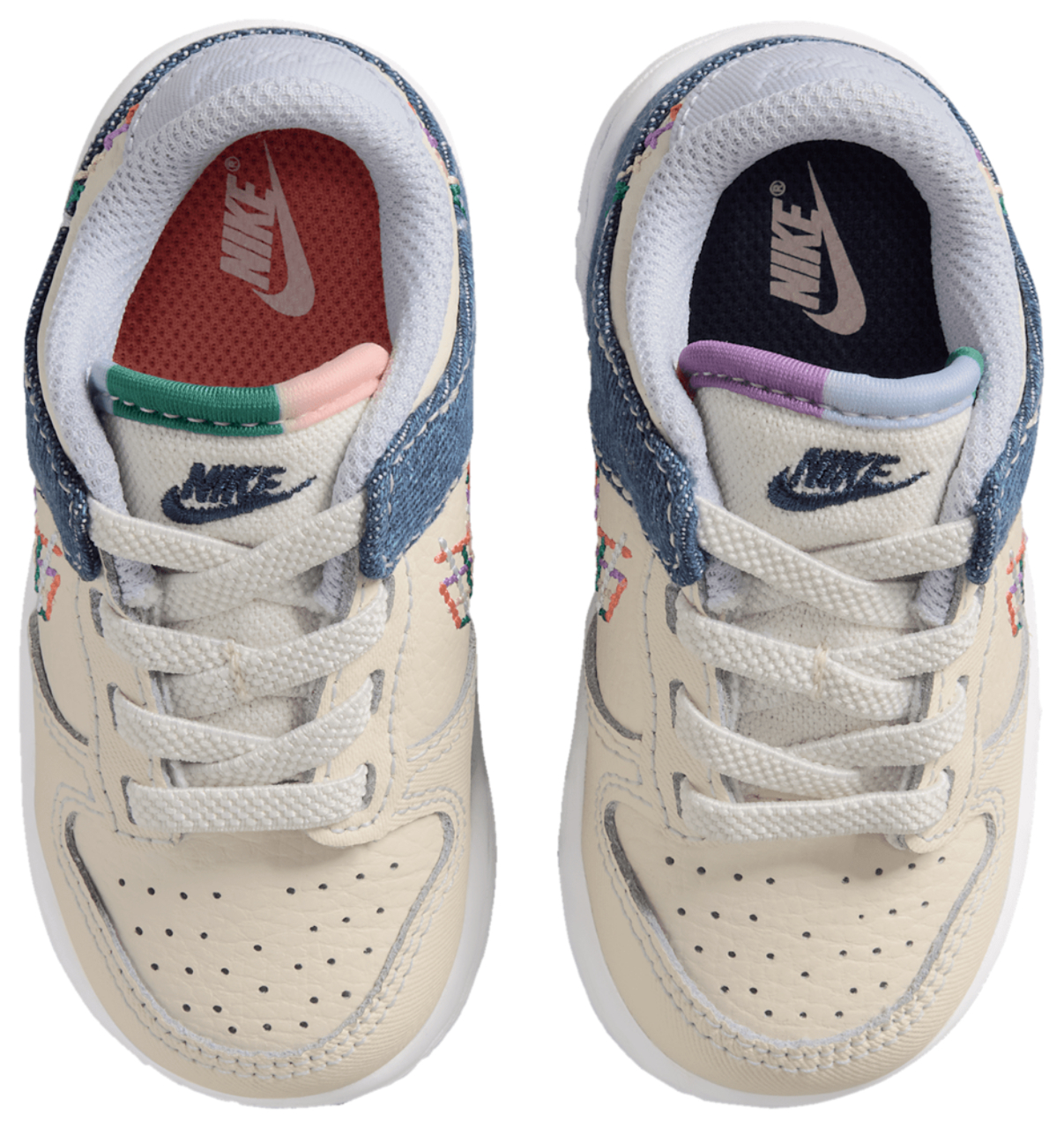 Nike Dunk Low  Image 4 of 7. Tap to open photo gallery.