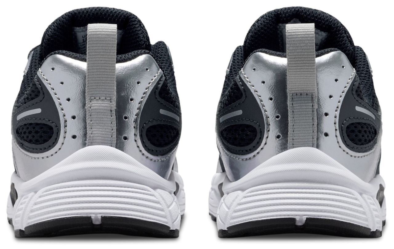 Nike V5 RNR Lace Image 3 of 5. Tap to open photo gallery.