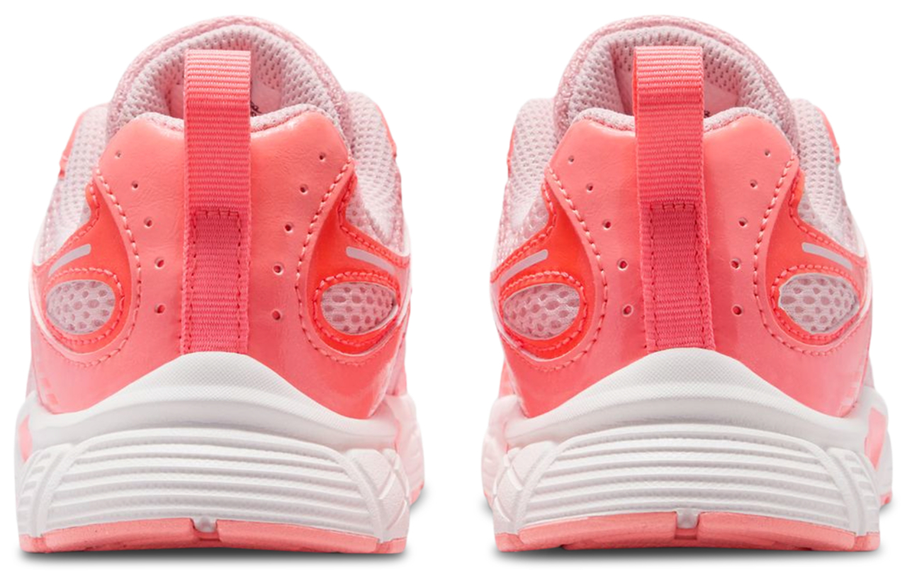 Nike V5 RNR Lace Image 3 of 5. Tap to open photo gallery.