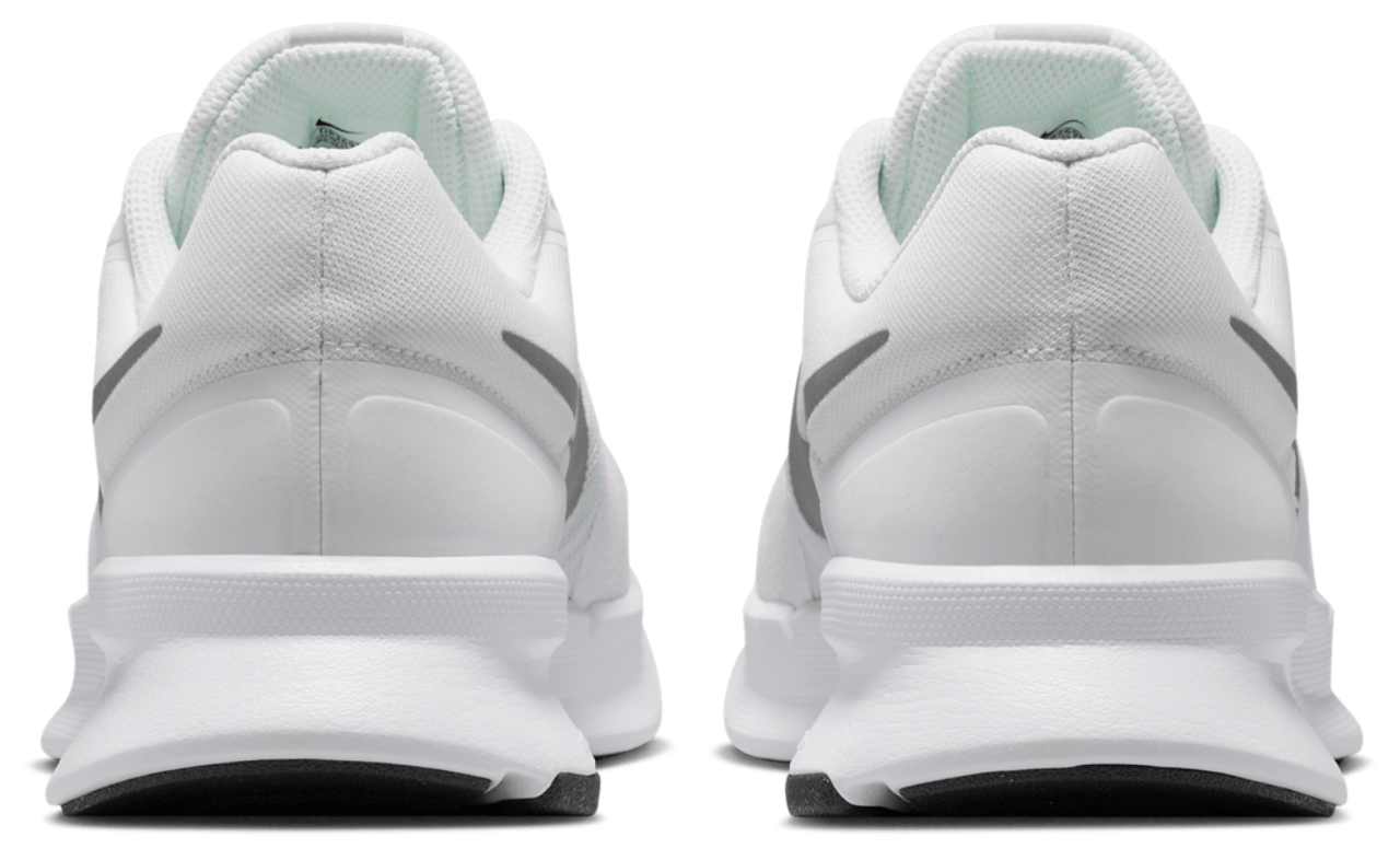 Nike Run Swift 3 Image 3 of 5. Tap to open photo gallery.