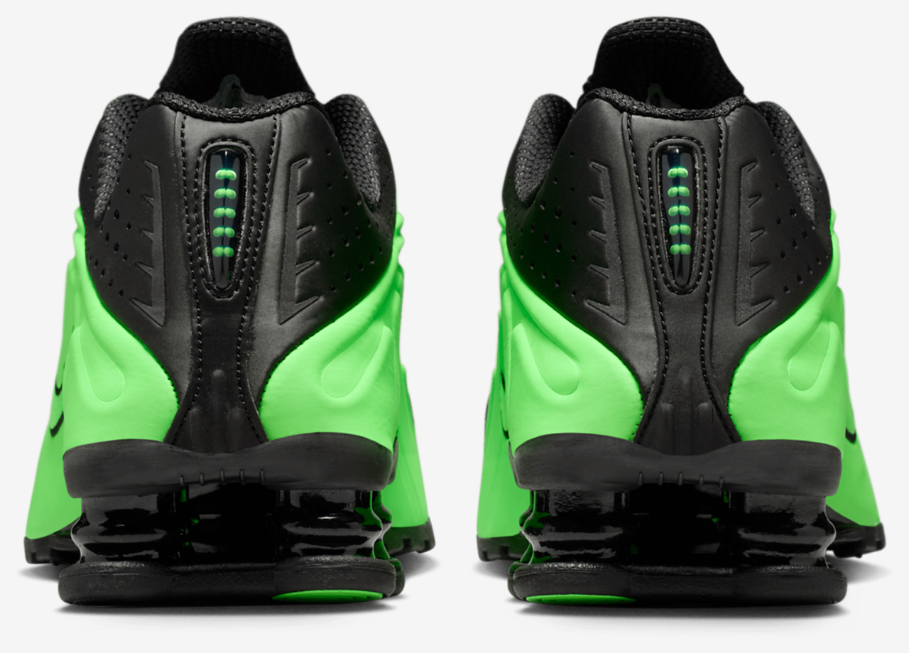 Nike Shox R4 Image 3 of 8. Tap to open photo gallery.
